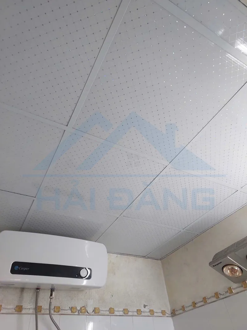 Mẫu trần nhựa thả nhà vệ sinh, nhà tắm