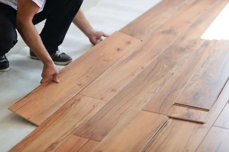 Sàn nhựa hèm khóa thi công đơn giản